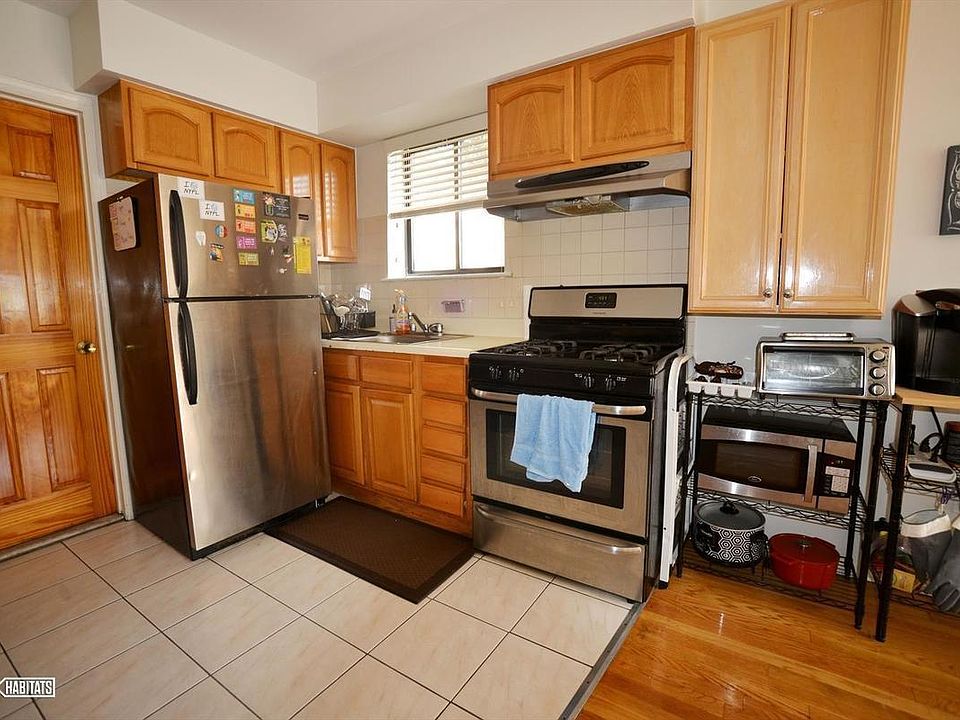 1st image of 2717 Newtown Ave #1
