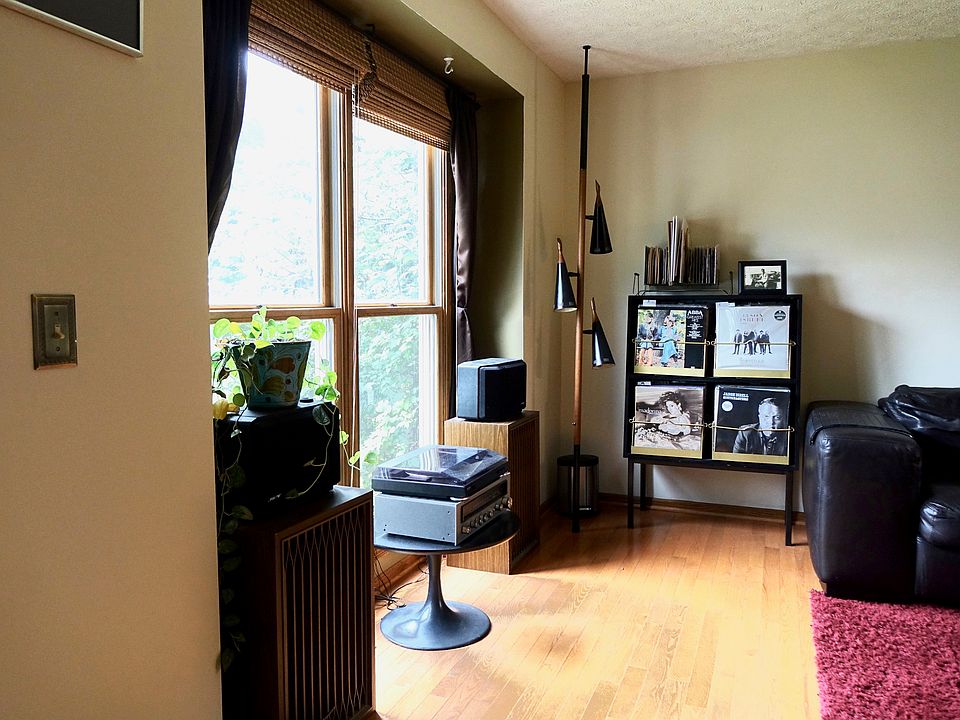 1st image of 921 Admore Dr