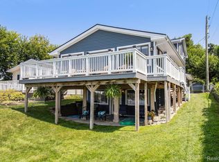 9955 Dixie Hwy, Clarkston, MI 48348