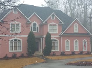 5637 Stonehaven Dr, Stone Mountain, GA 30087