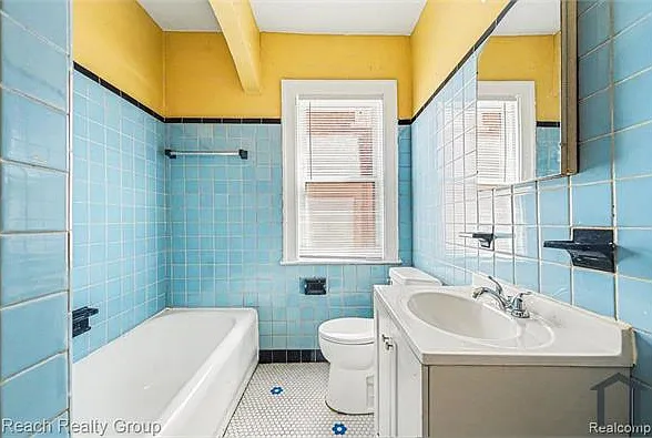 2984 Clements St — Photo 10