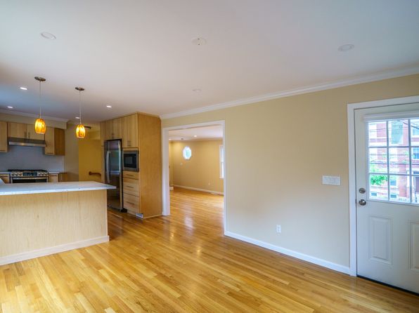 300 Adams St #1