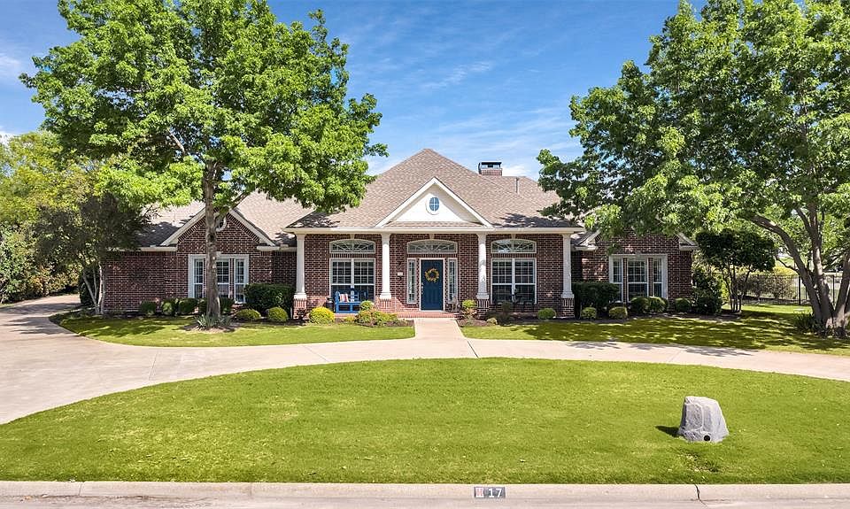 1st image of 17 Meadowlake Dr