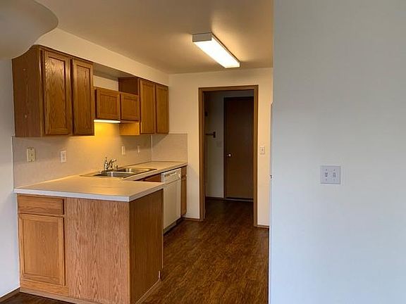 5th image of 15334 Berry Valley Dr S
