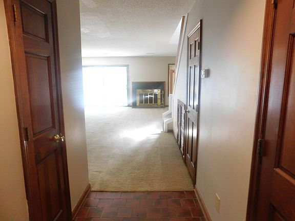 2nd image of 1802 Sherbrooke Cir