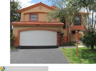6350 Plymouth Ln, Davie, FL 33331