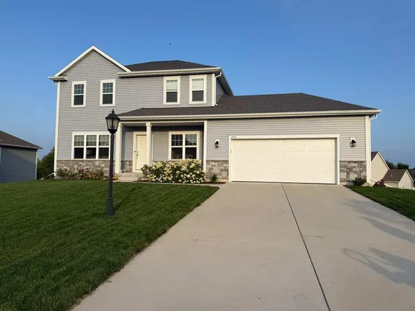 1715 Boulder PASS, Port Washington, WI 53074