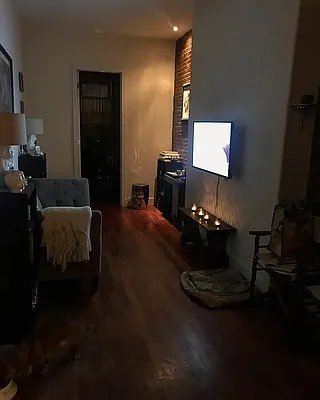 Rented by Nooklyn NYC LLC | media 3