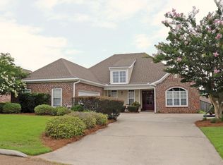 6 Hartford Ct, Hattiesburg, MS 39402