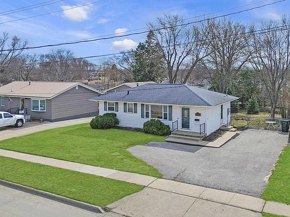 2nd image of 2015 Waterloo Rd