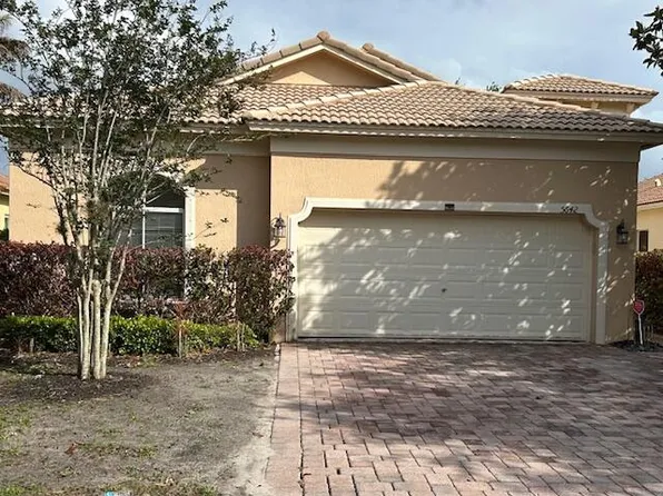 5642 Sunberry Cir, Fort Pierce, FL 34951