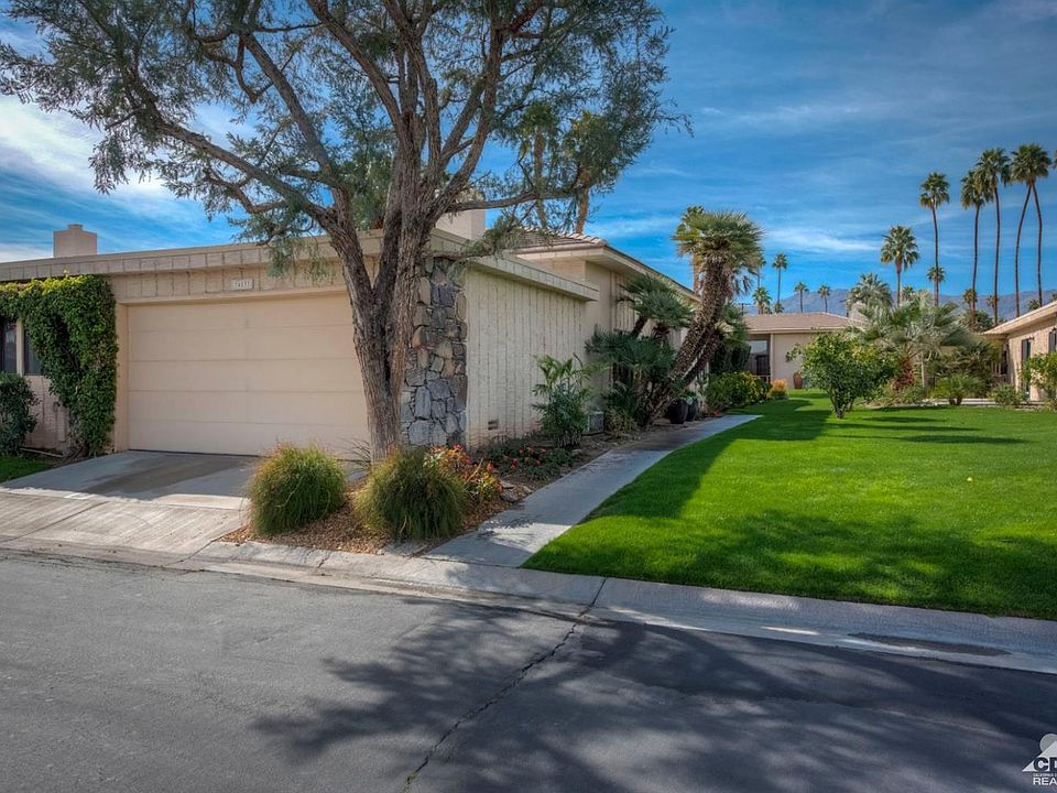 2nd image of 74837 N Chateau Cir