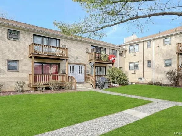 285 Sneden Pl W #285, Spring Valley, NY 10977