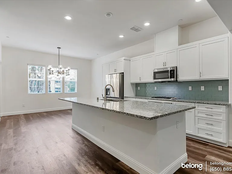 5832 Crespi Way — Photo 11