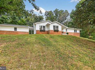 5084 Fairview Ln, Broad Run, VA 20137