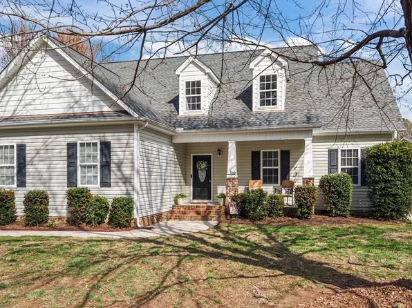 110 Willow Ridge Dr, Louisburg, NC 27549