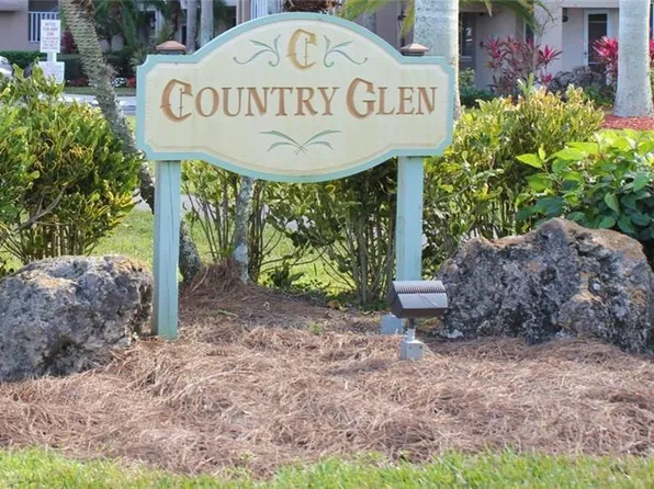 7360 Glenmoor Ln #104, Naples, FL 34104