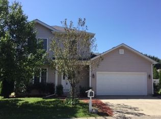 3811 Parkway Ln, Zion, IL 60099