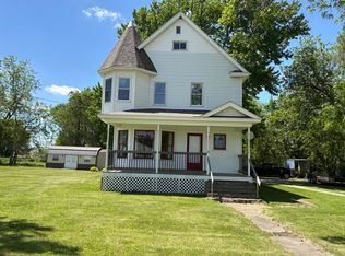 1741 Paw Paw Rd, Steward, IL 60553