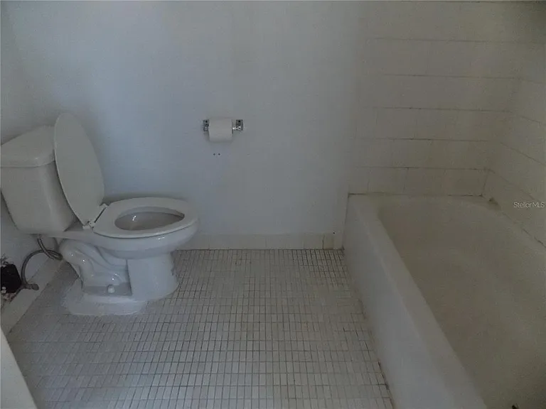 613 SW 75th St #101 — Photo 17