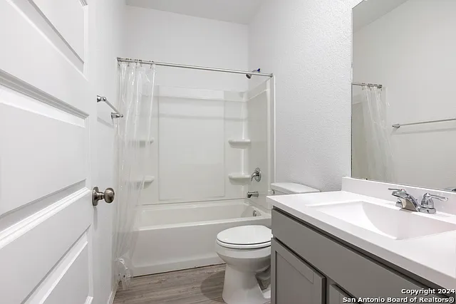 14666 Emerio Dr — Photo 15