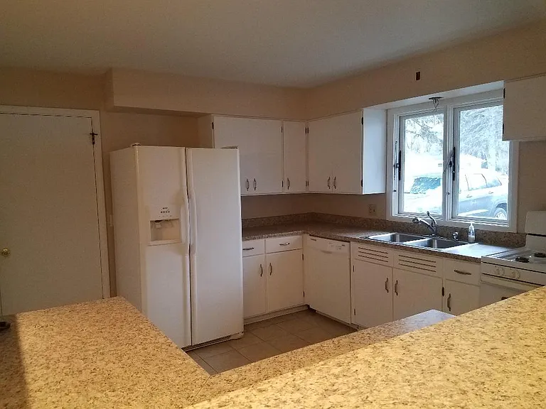 8 Butternut Dr — Photo 6