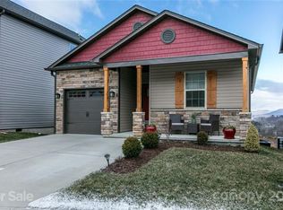 683 Cardwell Ln, Fletcher, NC 28732