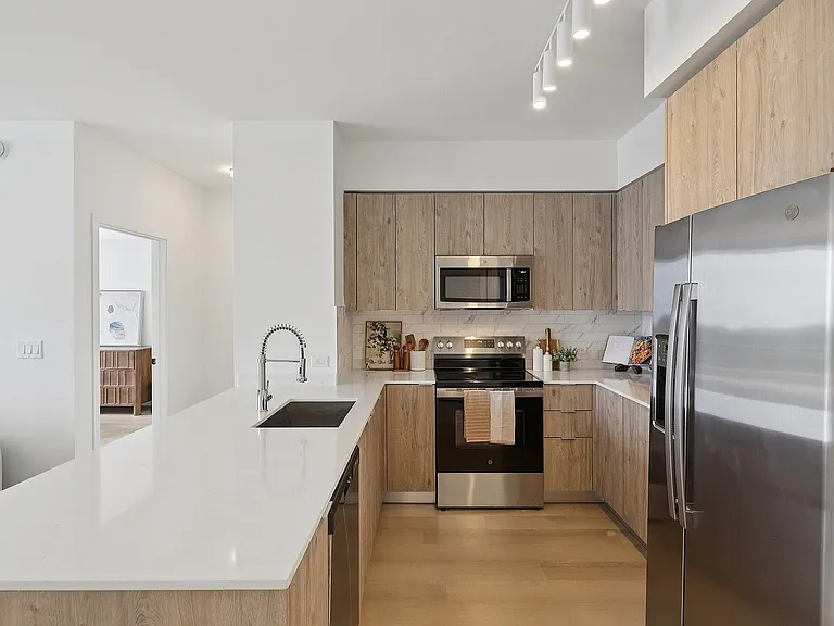 41-web-or-mls-4465 Griffin Rd Apt 621-S2301-009