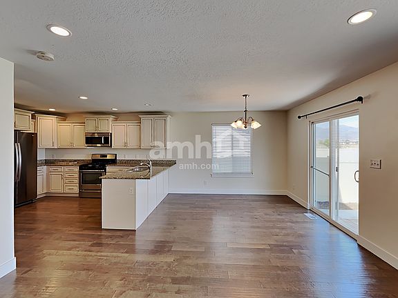5th image of 1641 E Tumwater Ln