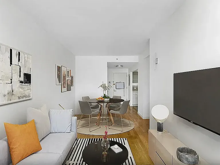 222 E 111th St #5F — Photo 2