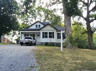 1540 Pleasant Grove Rd, Westmoreland, TN 37186