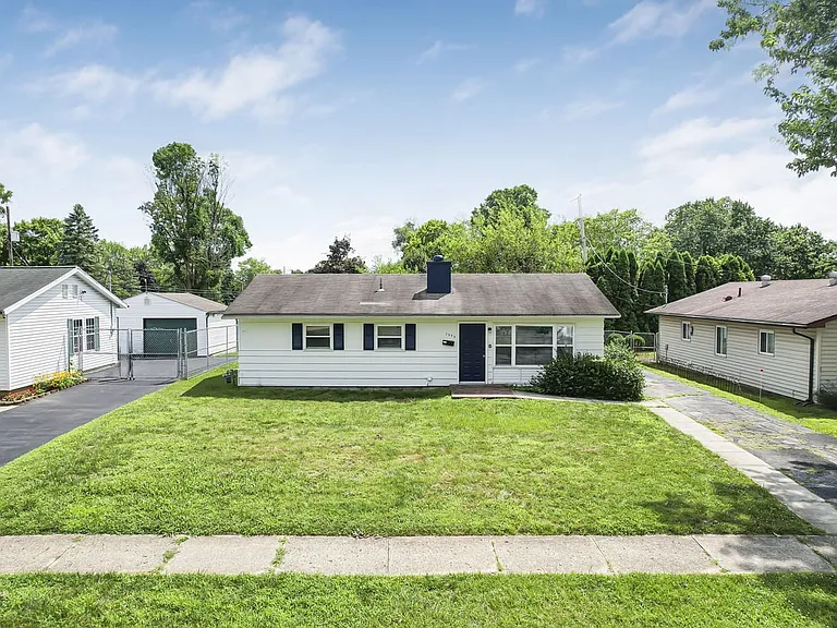 7399 Wollam Ave — Photo 57