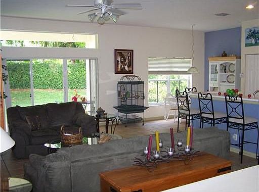 4th image of 4068 Staghorn Ln