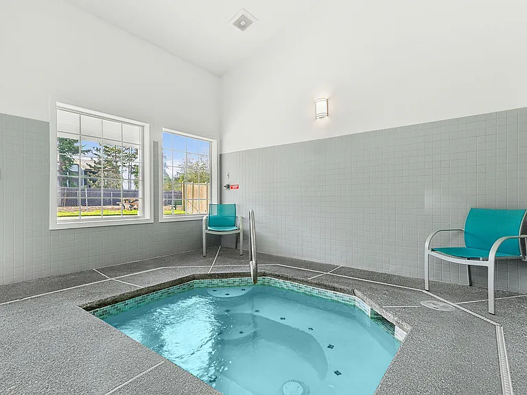 CentrePointe Apartments — Photo 18