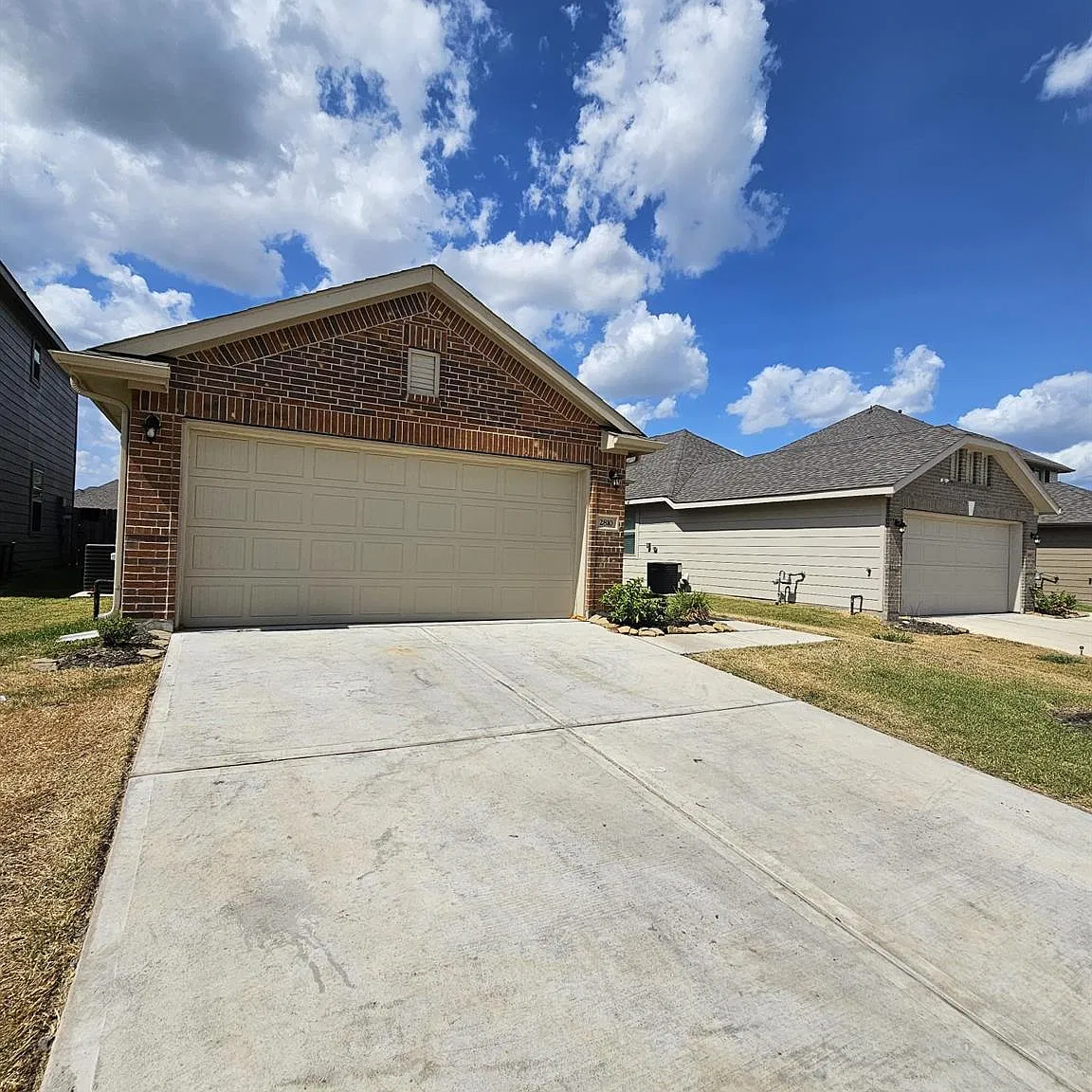 3 bed, 2.0 bath, 1698 sqft, $2,300 — Photo 2