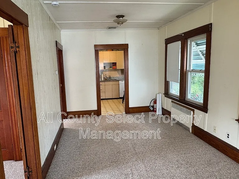 12 Wilson Ave — Photo 5