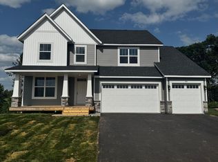 905 Pine Vale Ave, Somerset, WI 54025