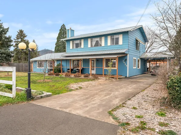 1654 Thomas Rd, Medford, OR 97501