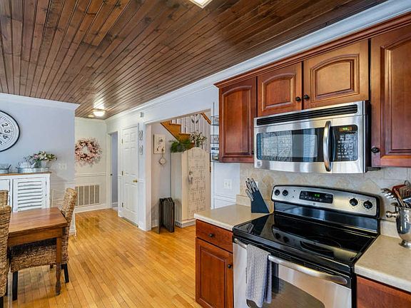 5th image of 108 Goodin Dr