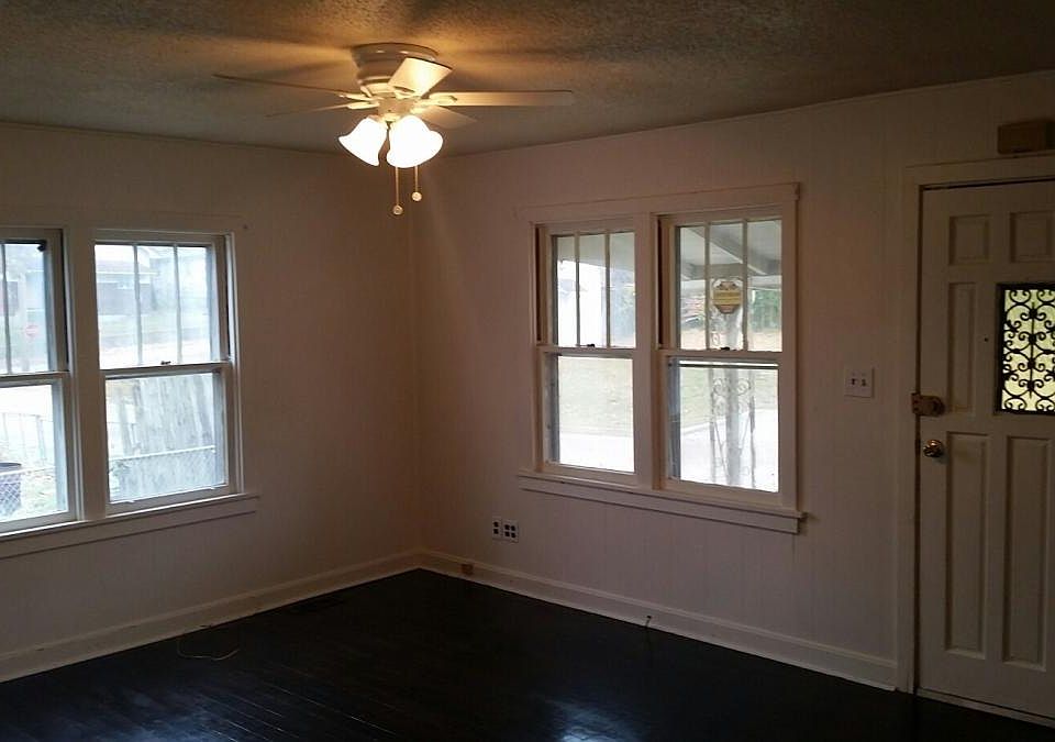 1st image of 1010 N 11th St