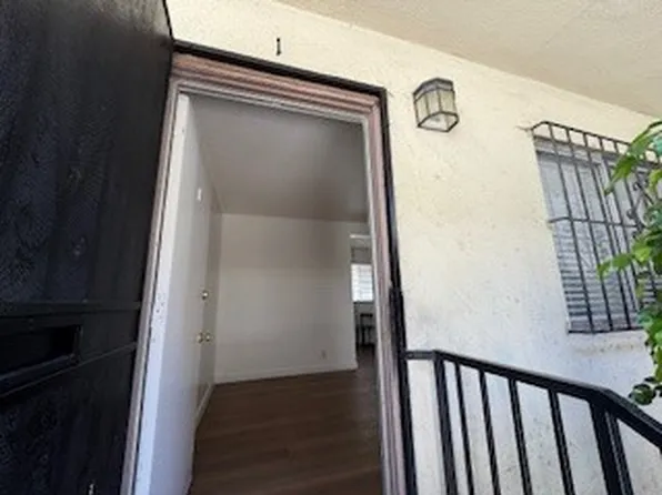 8319 S Western Ave #1, Los Angeles, CA 90047