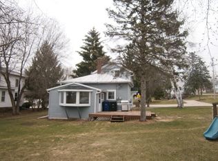 205 Waukau Rd, Omro, WI 54963