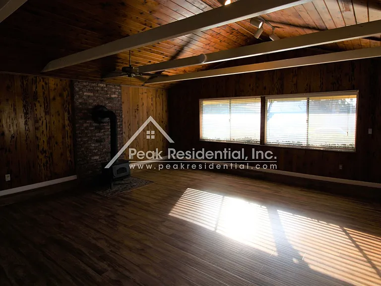 5820 Shenandoah Dr — Photo 10