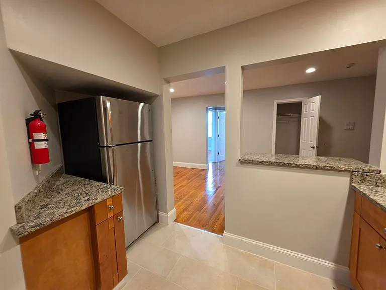 85 Egmont St #2 — Photo 27