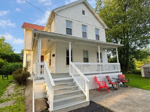 110 Florence Ct, Carbondale, PA 18407