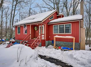 296 Chestnuthill Dr, Lake Ariel, PA 18436