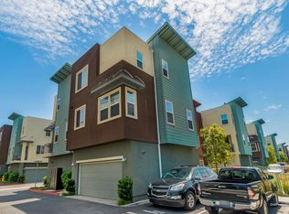 215 Antoni Gln UNIT 1102, Escondido, CA 92025