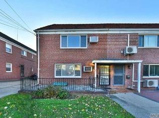 77-18 170th St, Fresh Meadows, NY 11366