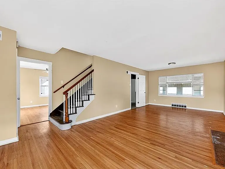 7245 Saint Andrews Pl — Photo 5
