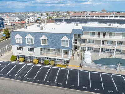 177 80th St APT 105, Avalon, NJ, 08202